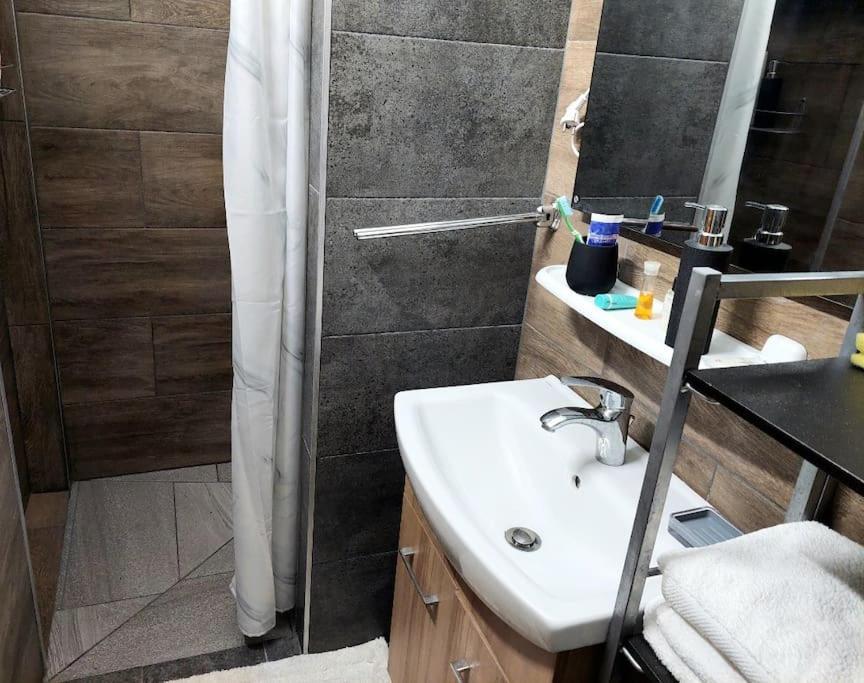 Ujszeged Apartman エクステリア 写真
