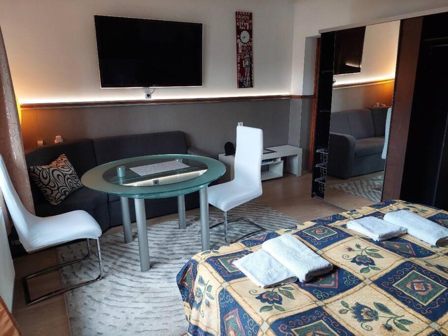 Ujszeged Apartman エクステリア 写真