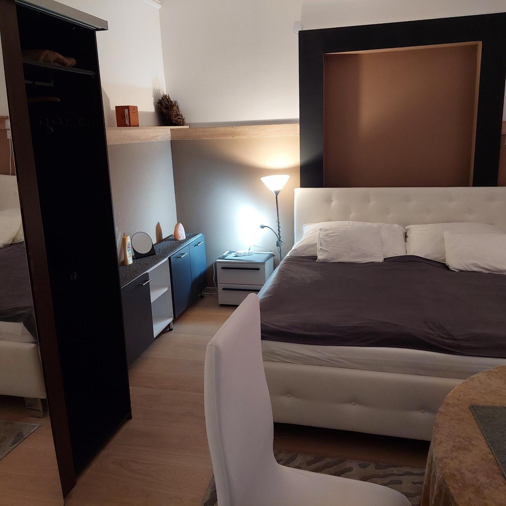 Ujszeged Apartman エクステリア 写真