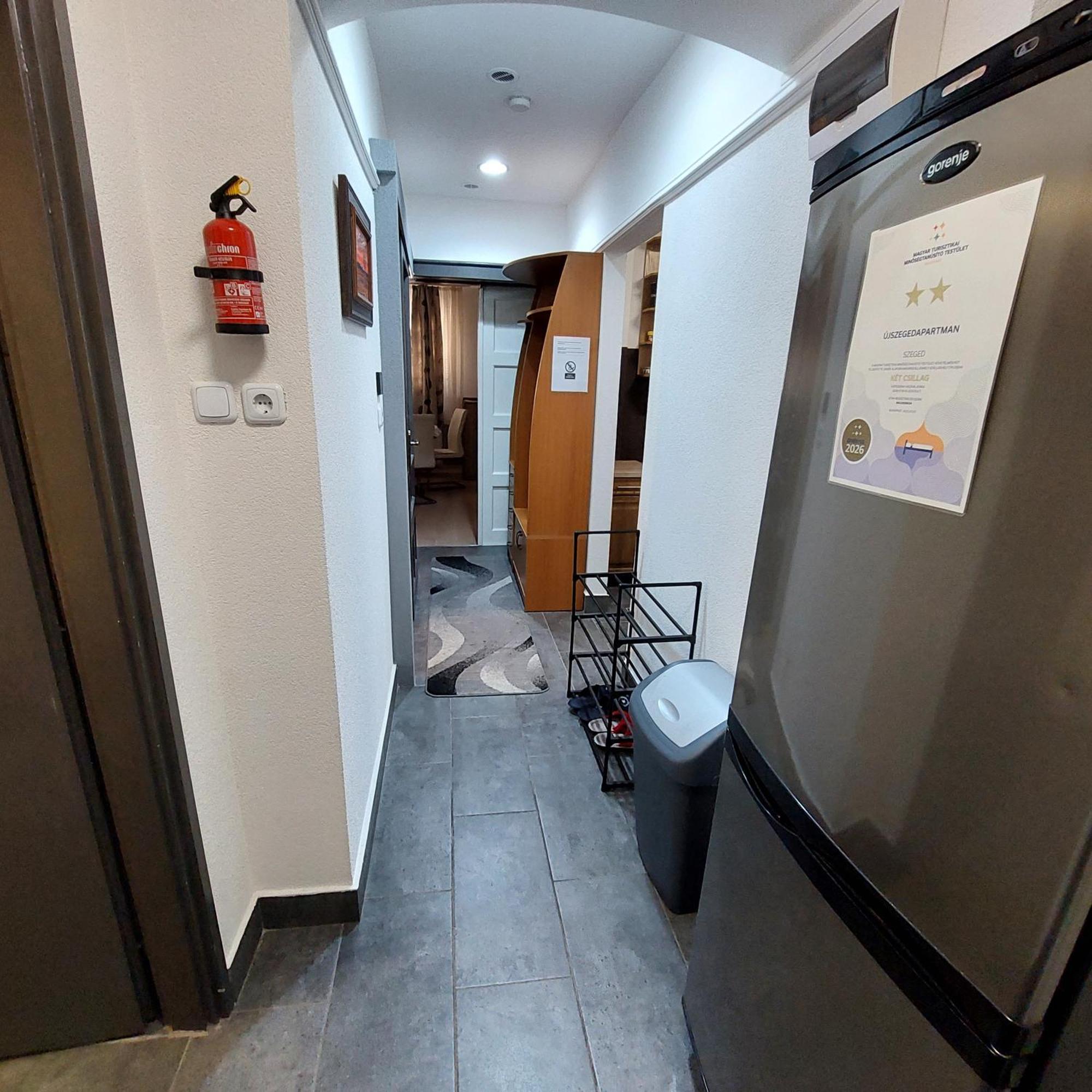 Ujszeged Apartman エクステリア 写真