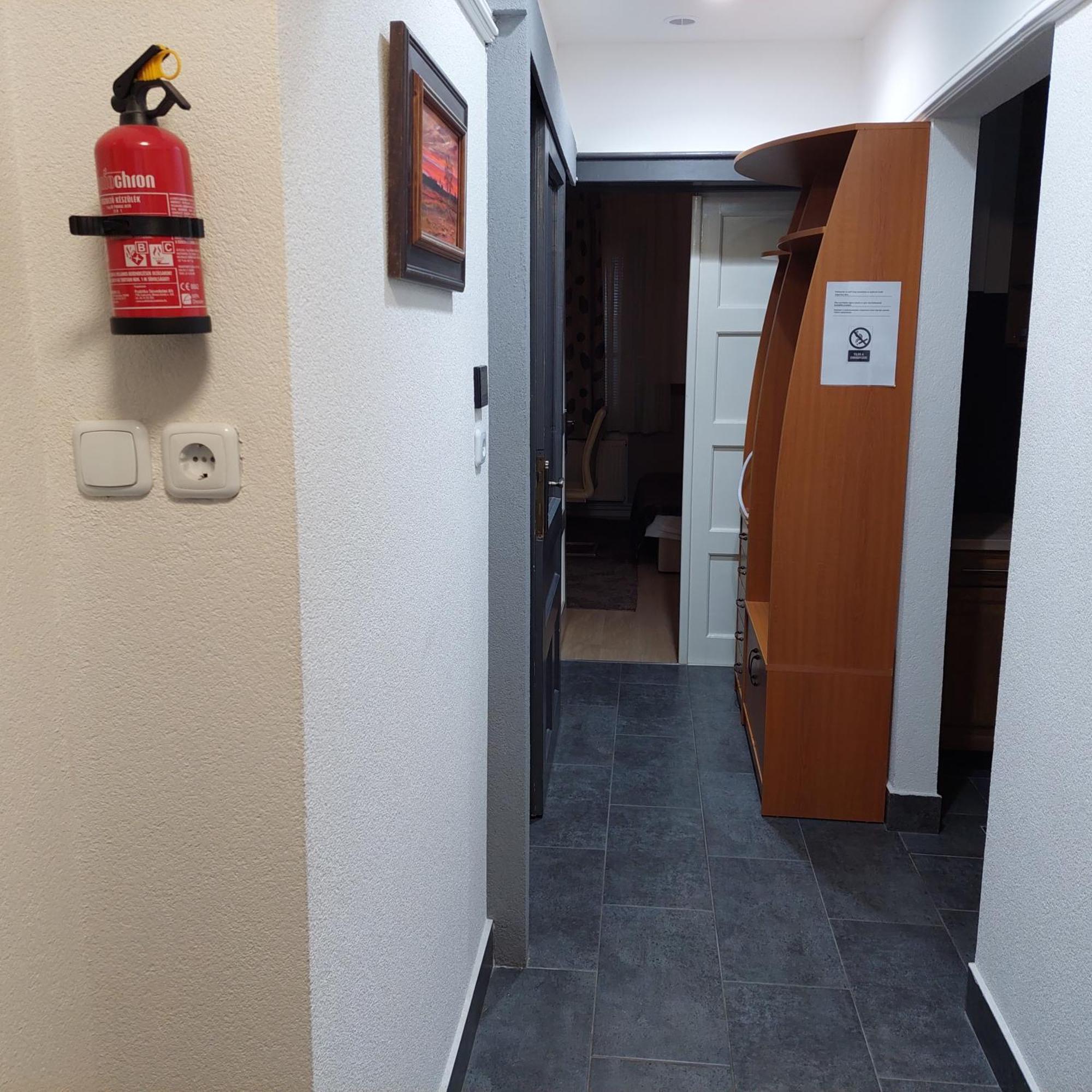 Ujszeged Apartman エクステリア 写真