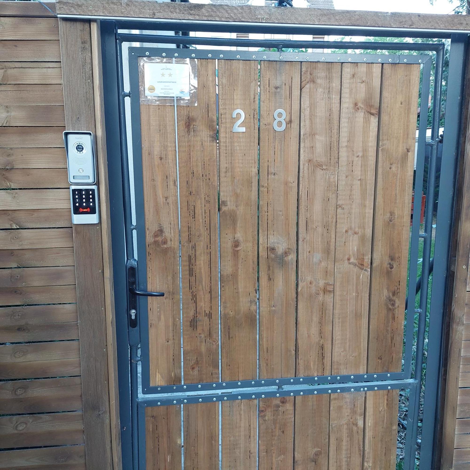 Ujszeged Apartman エクステリア 写真